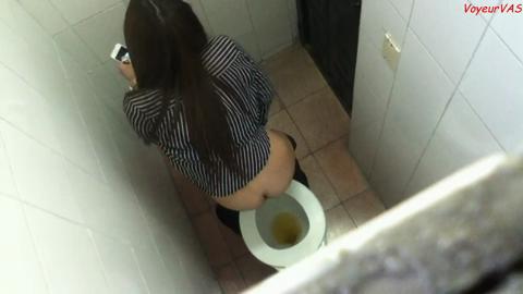 8981